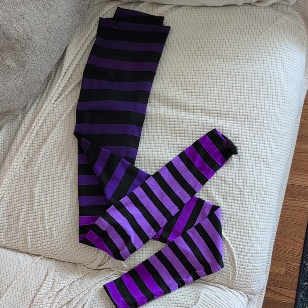 K-DEER Purple and Black Striped ombre Leggings